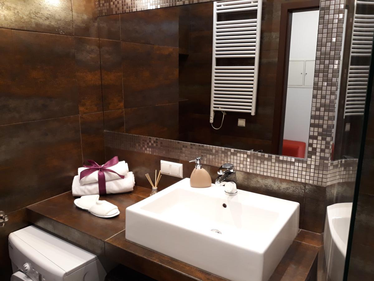 Mg Apartments Siedmiogrodzka ワルシャワ エクステリア 写真